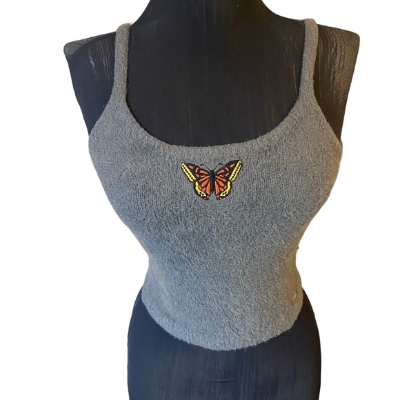 🤍 Hollister Gray Butterfly Sweater Tank Top Small - Picture 7 of 9